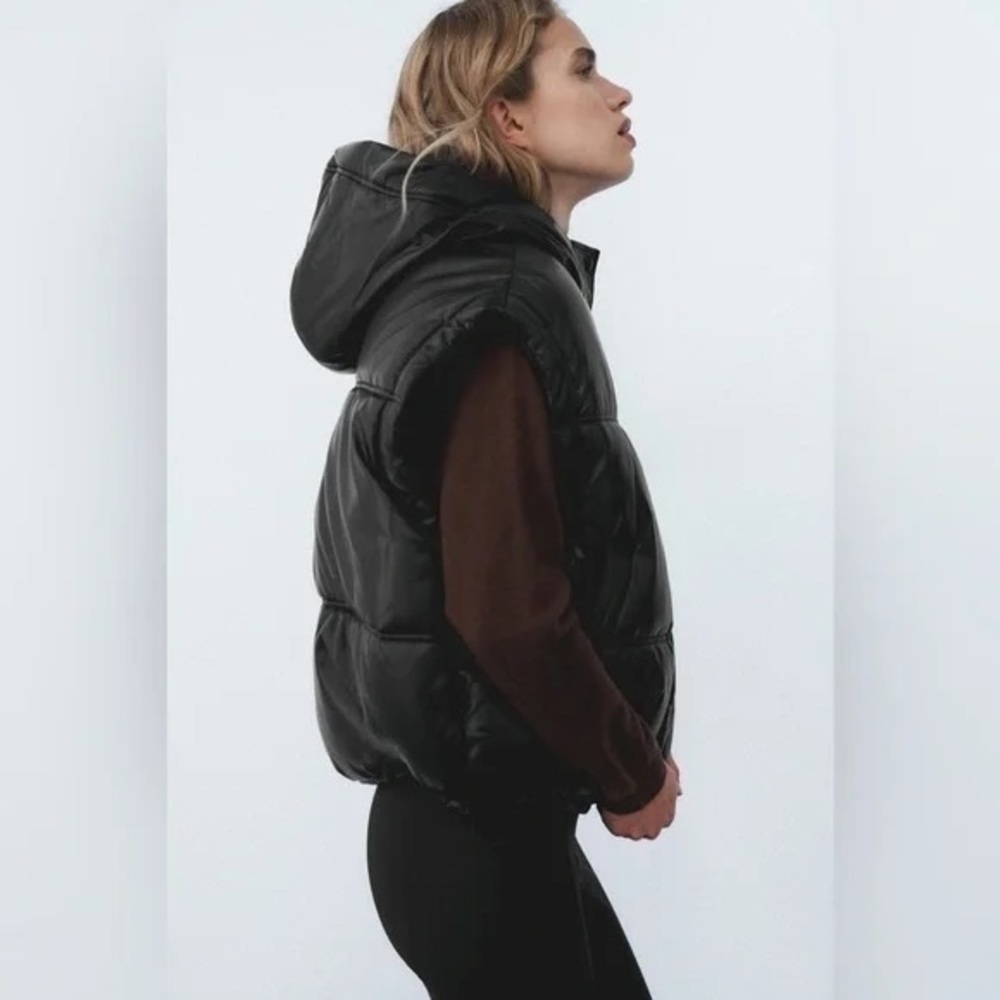 Zara Black Quilted Faux-Leather Puffer Vest - Picture 3 of 11